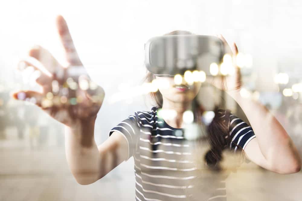 B Next Virtual Reality Headset
